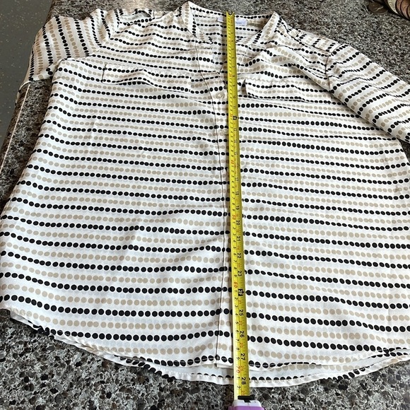 Calvin Klein women’s M Blush & black polka dot on cream blouse longsleeve v-neck - Picture 8 of 13